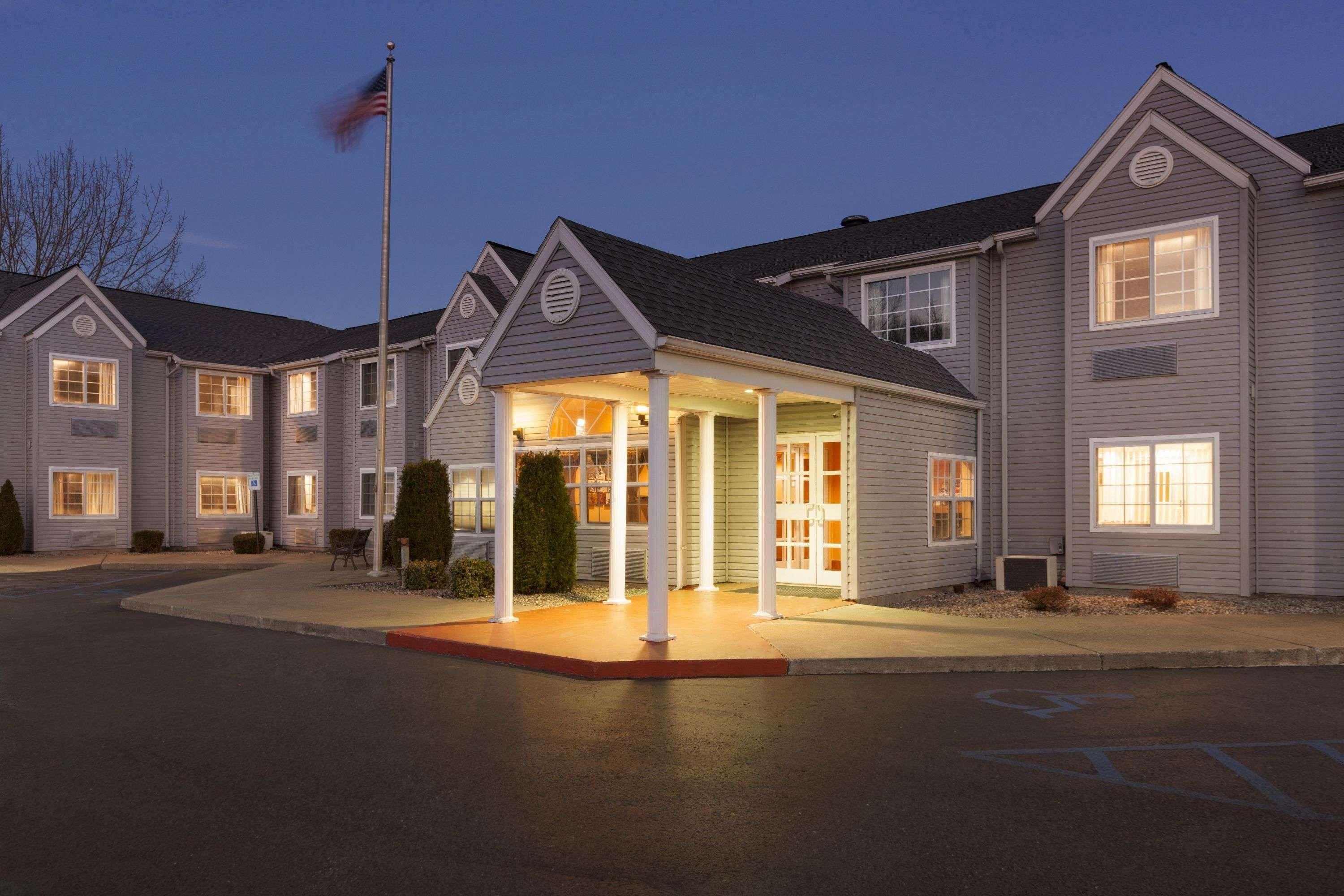 Microtel Inn By Wyndham - Albany Airport Latham Dış mekan fotoğraf
