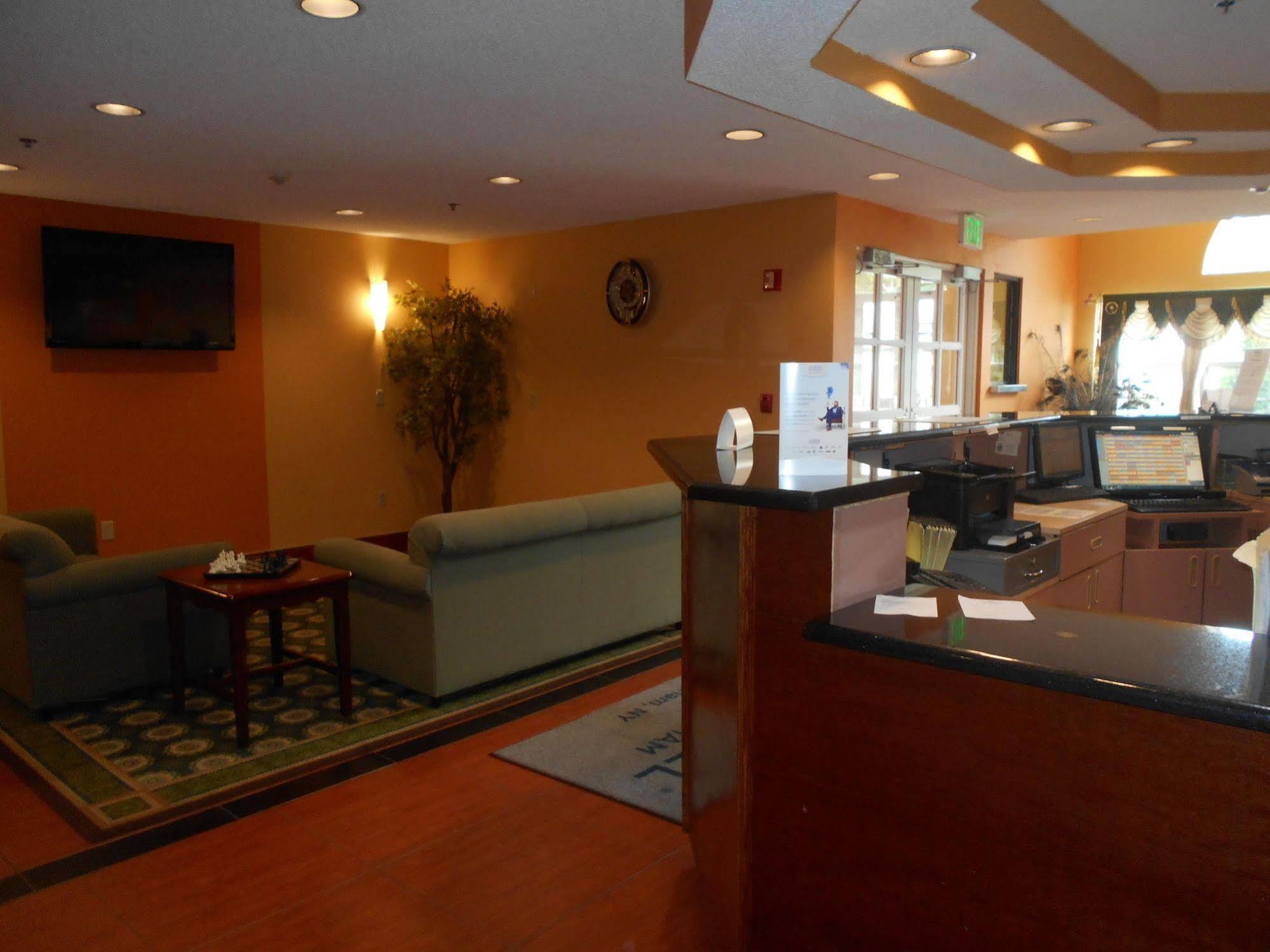 Microtel Inn By Wyndham - Albany Airport Latham Dış mekan fotoğraf
