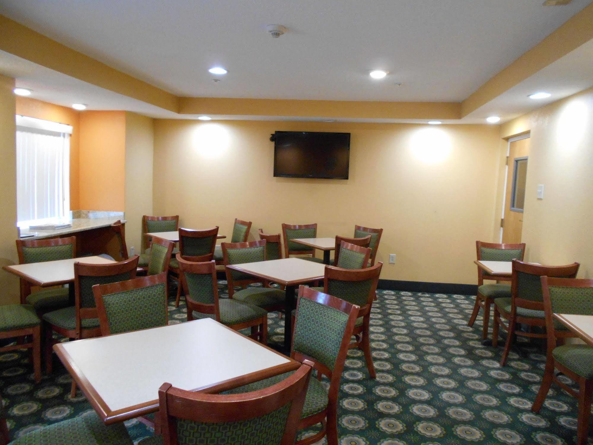 Microtel Inn By Wyndham - Albany Airport Latham Dış mekan fotoğraf