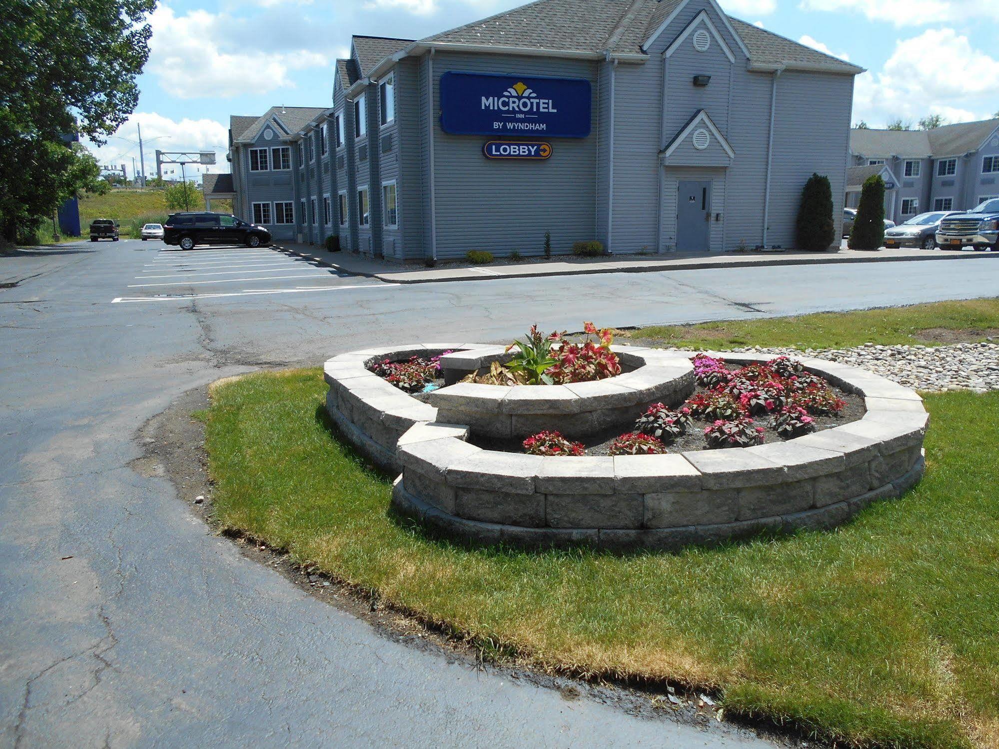 Microtel Inn By Wyndham - Albany Airport Latham Dış mekan fotoğraf