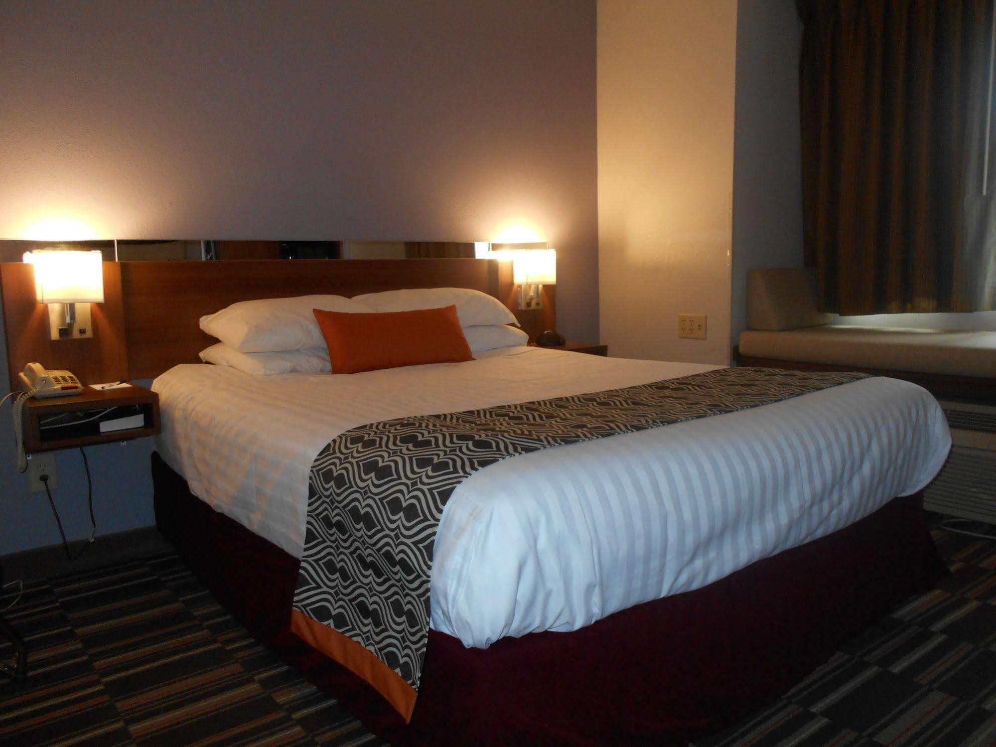 Microtel Inn By Wyndham - Albany Airport Latham Dış mekan fotoğraf