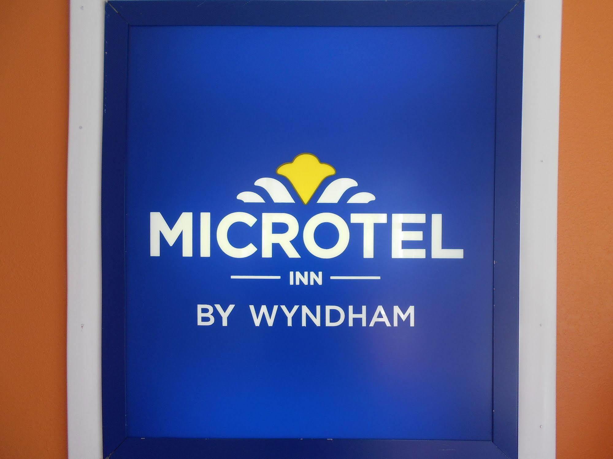 Microtel Inn By Wyndham - Albany Airport Latham Dış mekan fotoğraf