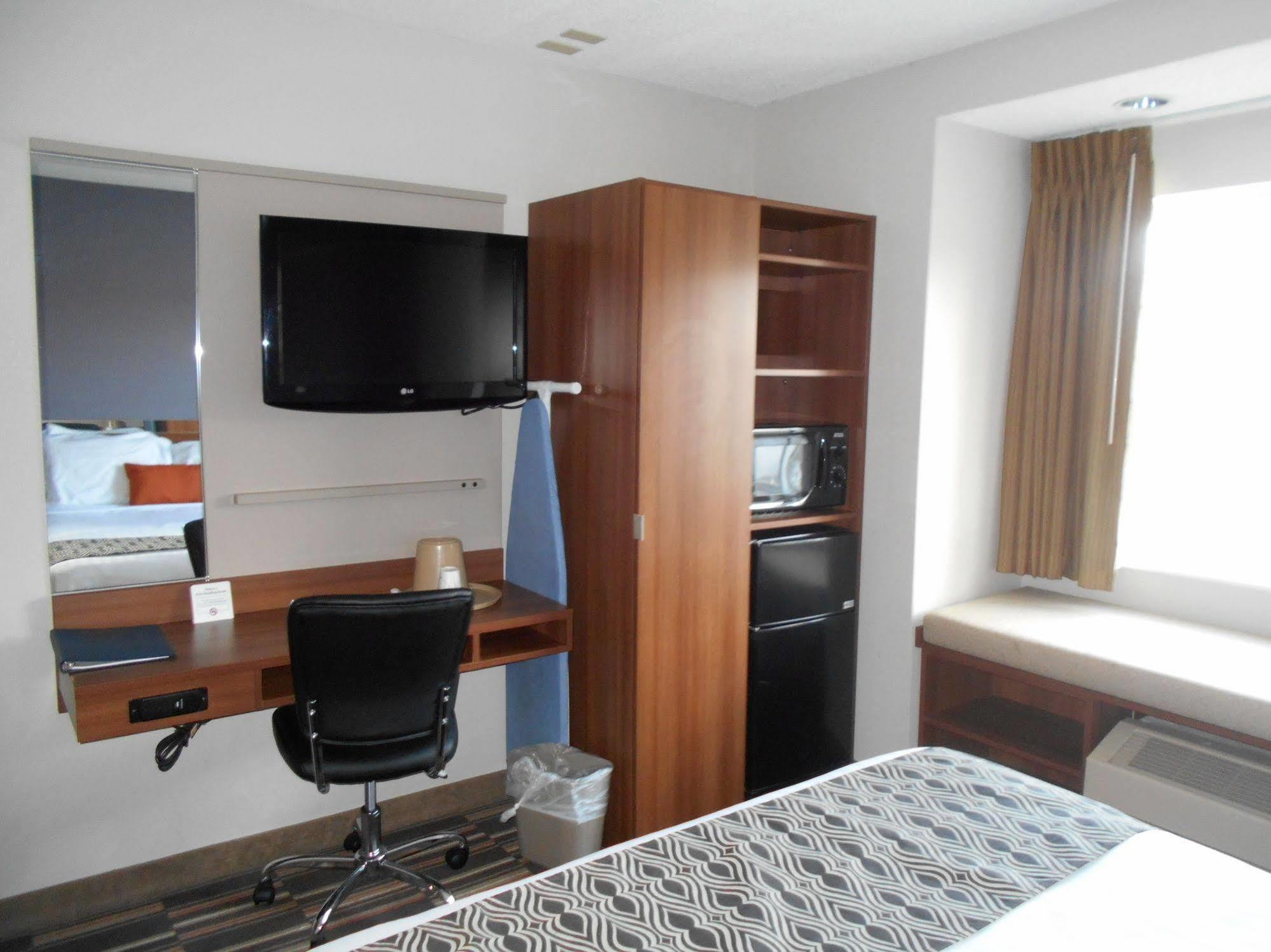 Microtel Inn By Wyndham - Albany Airport Latham Dış mekan fotoğraf